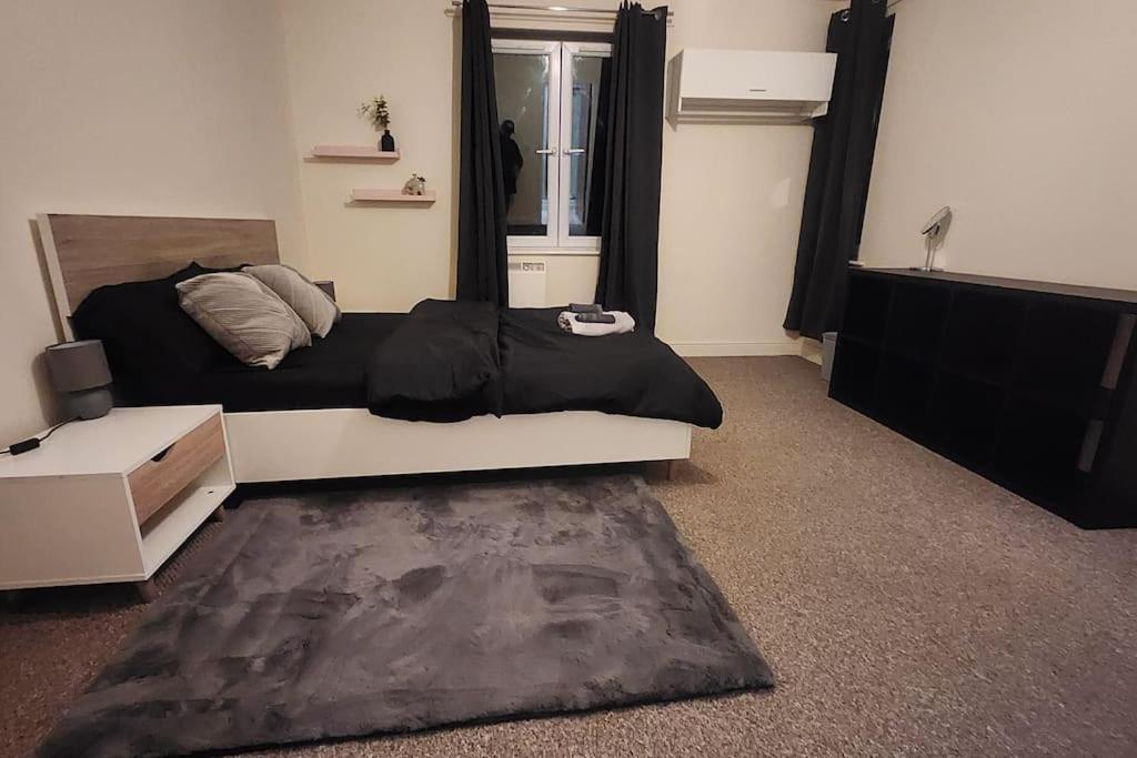 2 Bedroom Apartment Liverpool Exterior photo